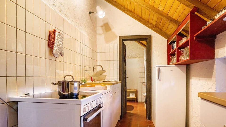 Property building, Kitchen or kitchenette, Living room