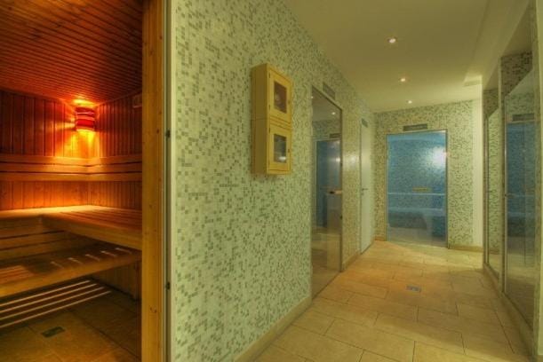 Club 218 Prémium Wellness Apartman Apartment in Siófok