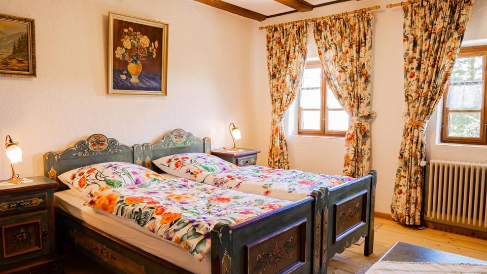 Landvilla Theresien-Gut, 20 - 25 Personen Villa in Tyrol