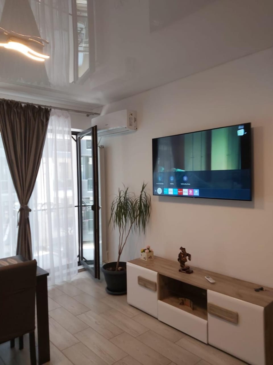 Apartament la mare Apartment in Constanța County
