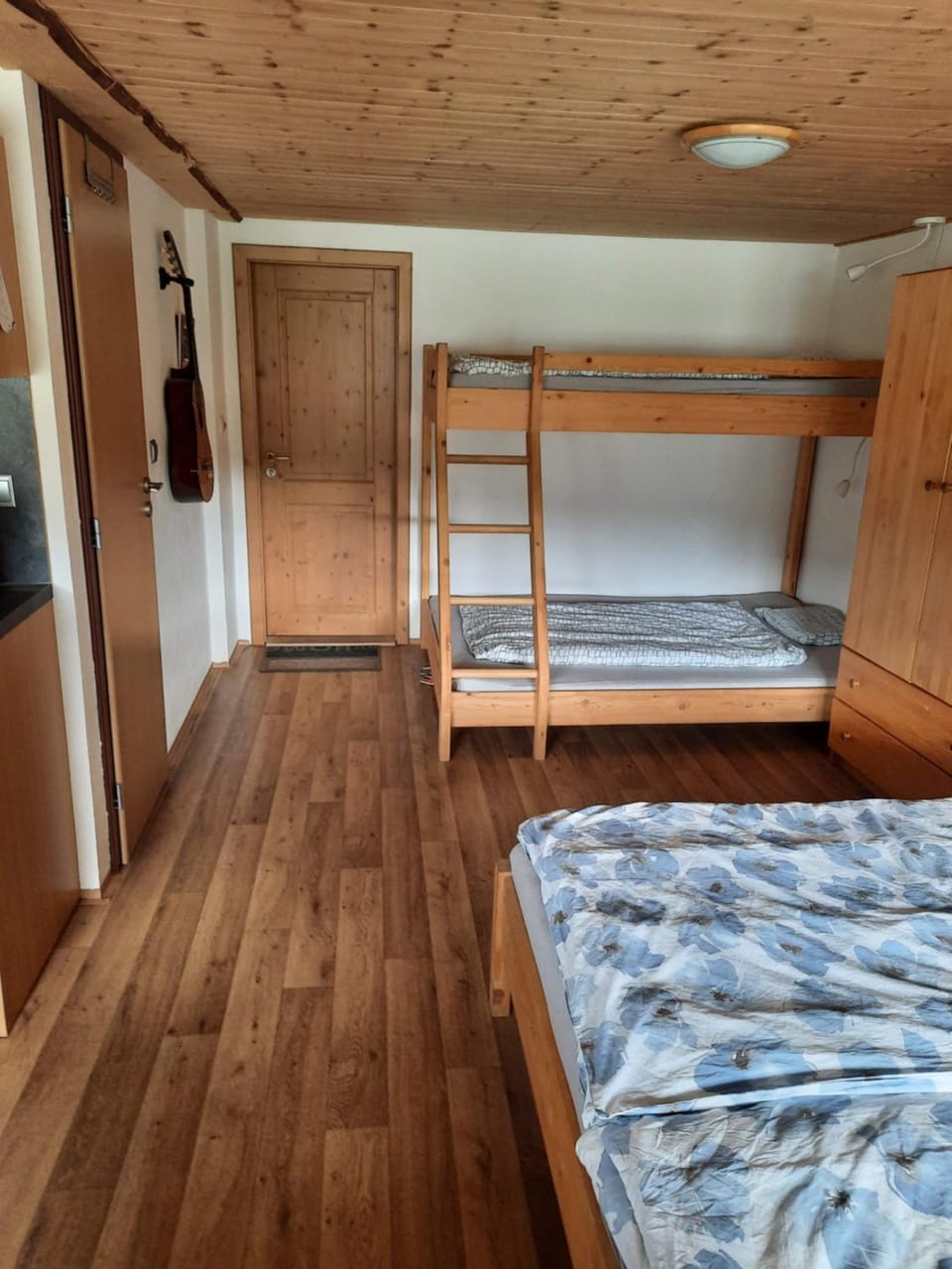 bunk bed