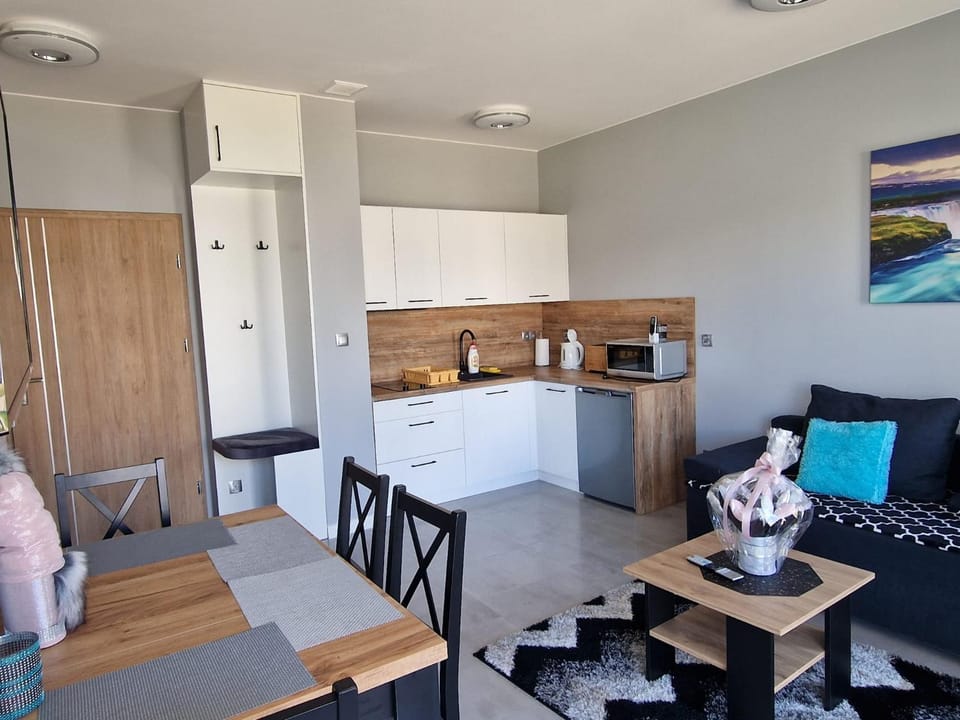 Coffee/tea facilities, Living room, Seating area, Dining area, minibar, pet friendly, stove