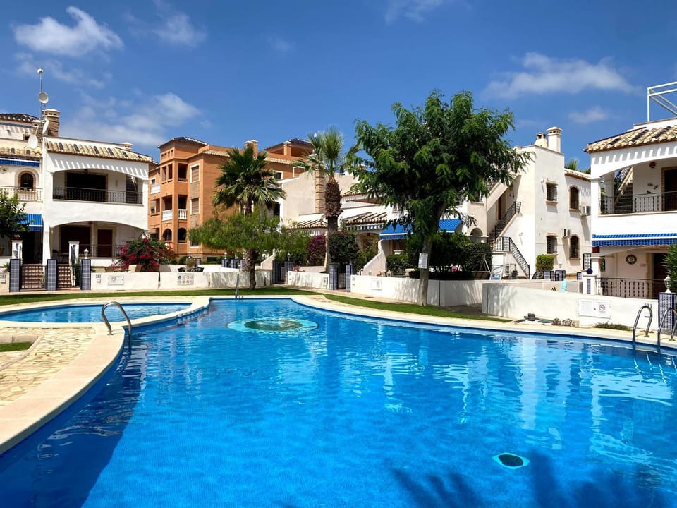 Balcony/Terrace, Swimming pool