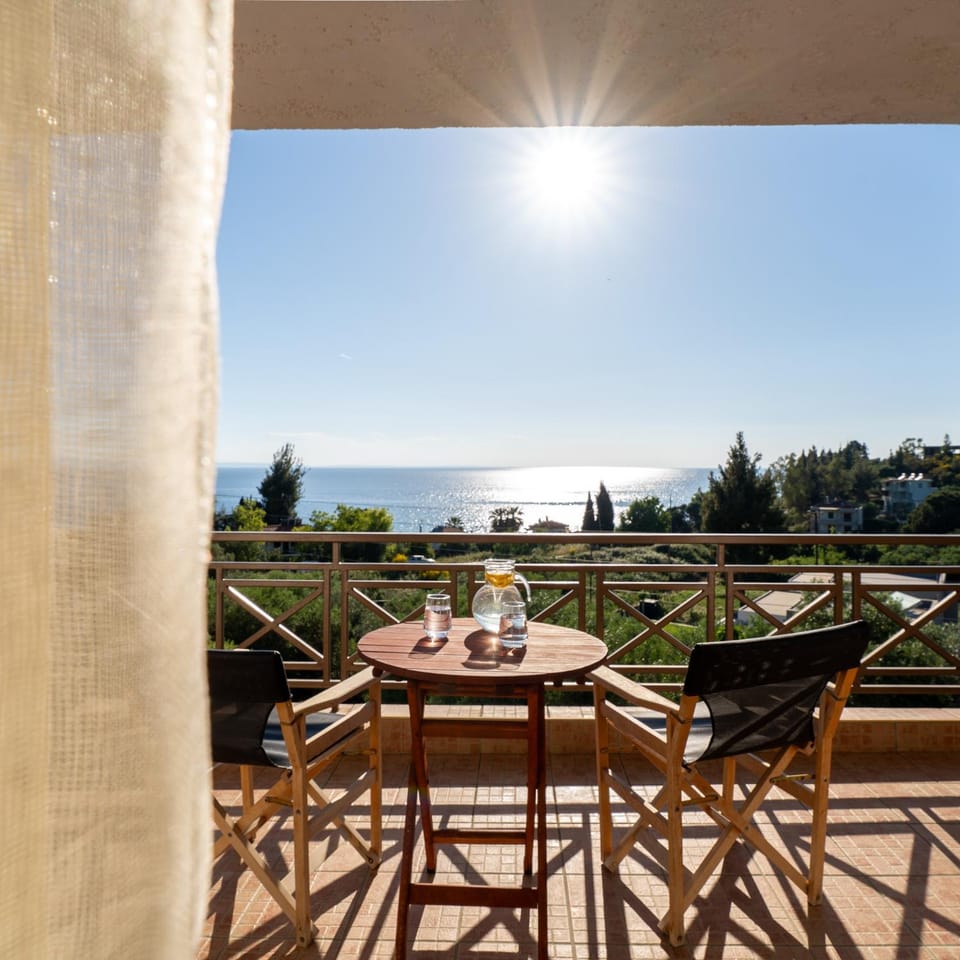 Patio, Day, Natural landscape, View (from property/room), Balcony/Terrace, Seating area, Sea view