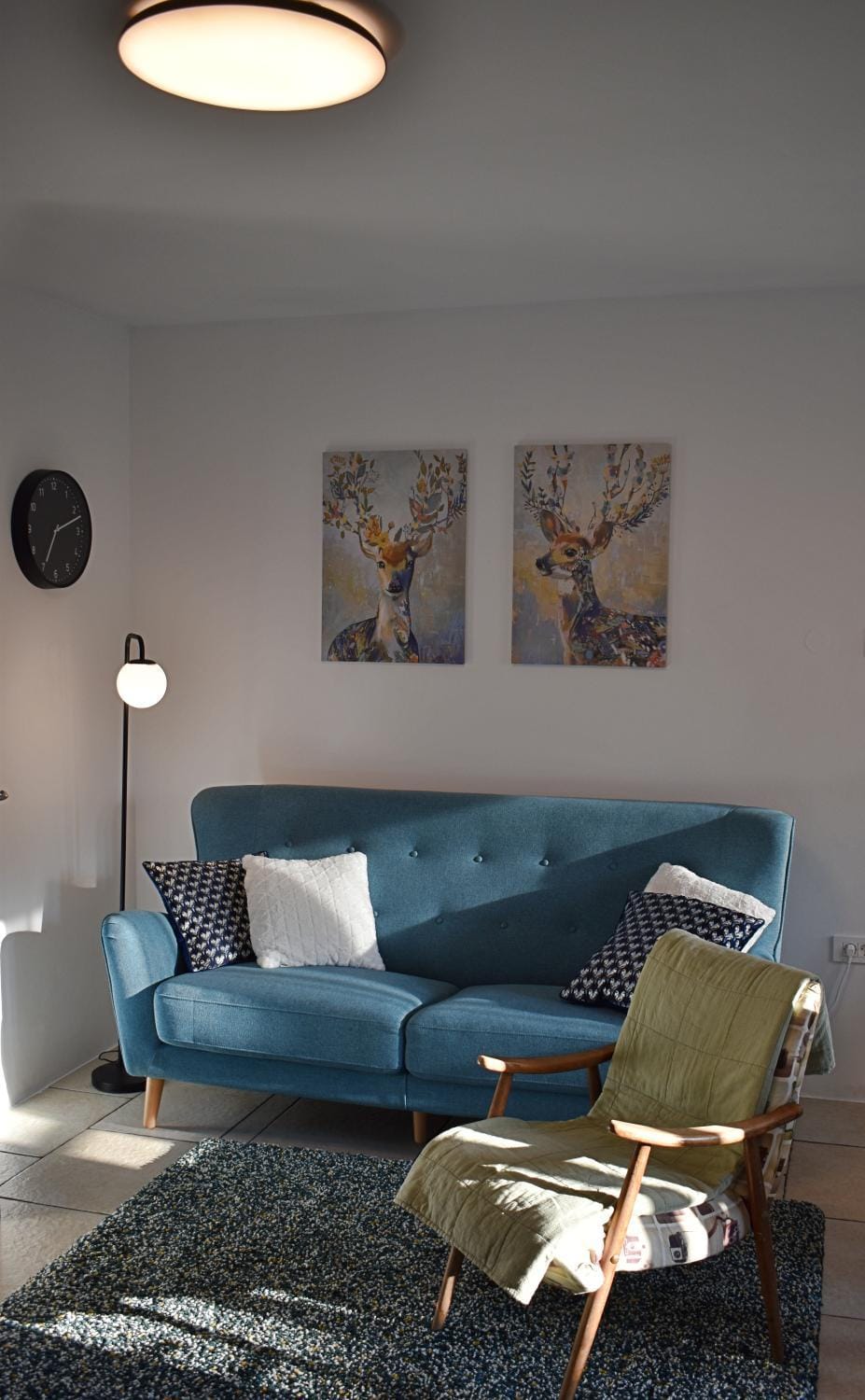 Living room, Seating area
