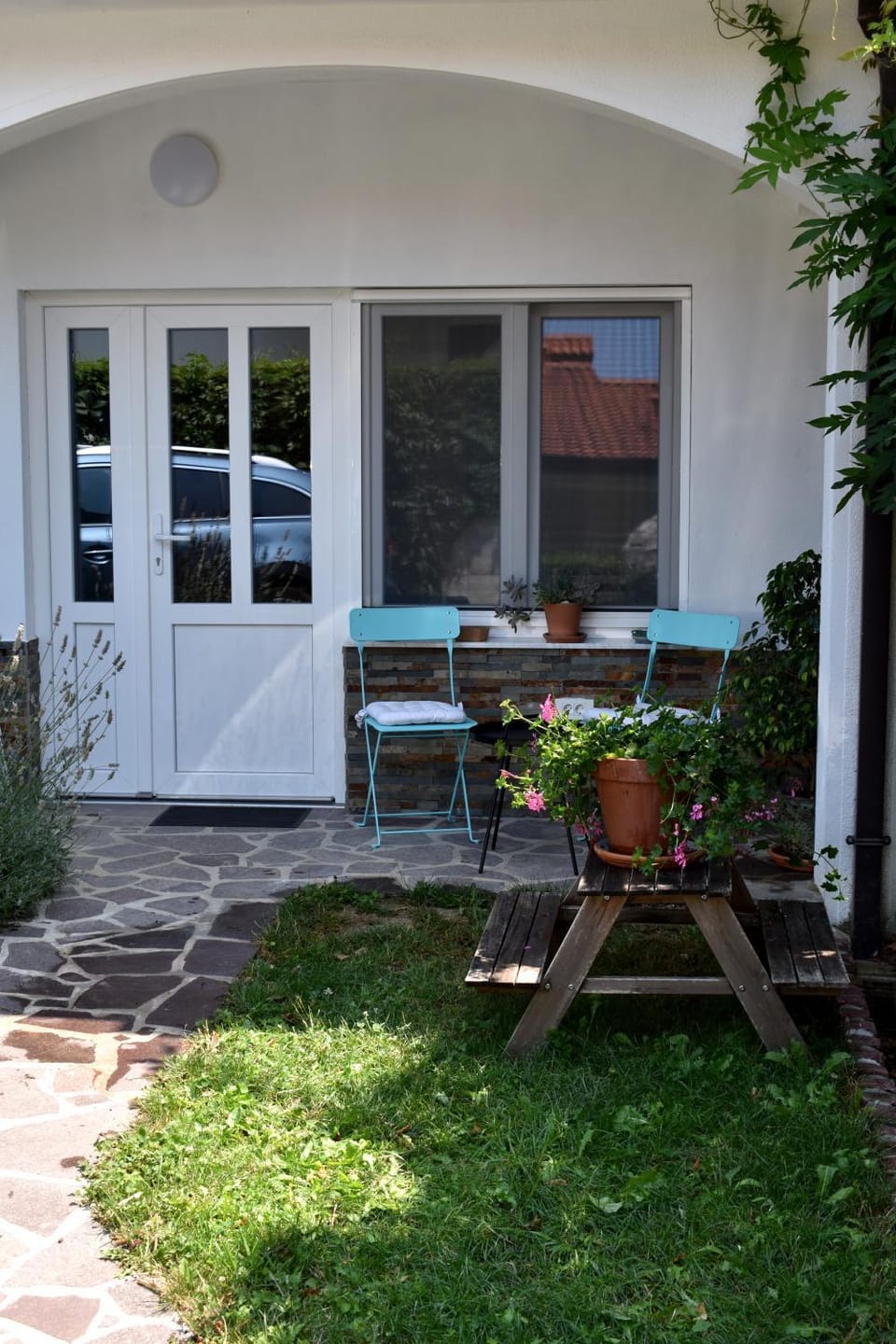 Patio, Facade/entrance, Garden