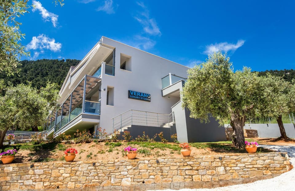 VERANO LUXURY STUDIOS Apartment hotel in Thasos