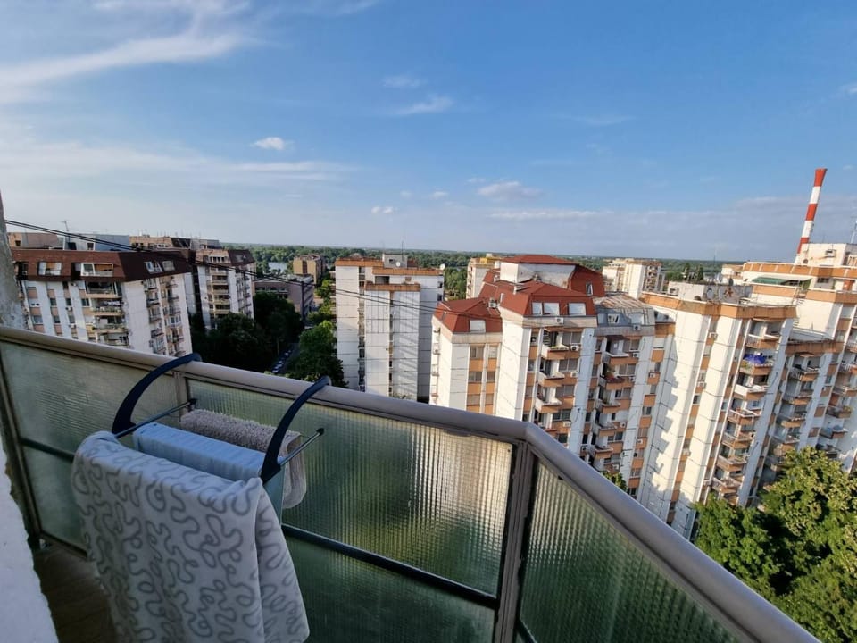 Balcony/Terrace, City view