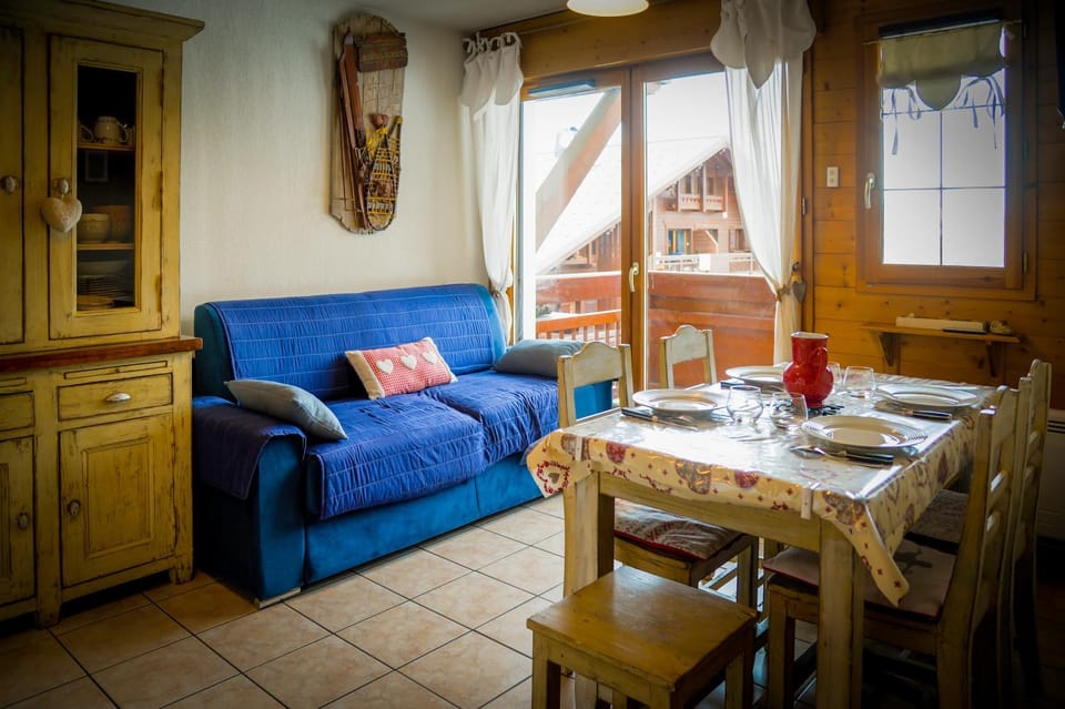 T2 Meublé Tourisme 3 etoiles, pied des pistes-parking privé avec balcon et superbe vue Apartment in Les Deux Alpes