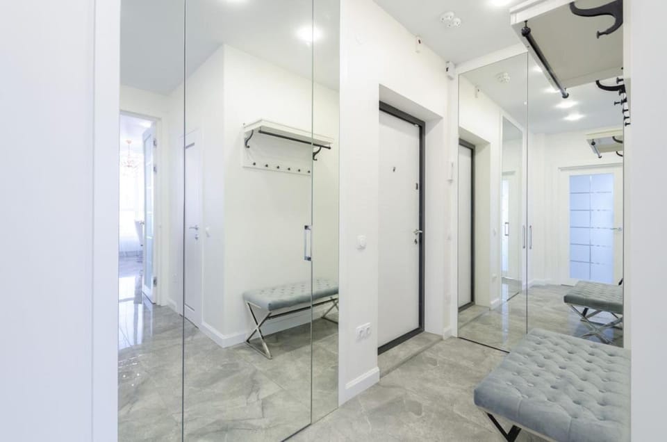 Kyiv White Apartment Victory Apartment in Kiev City - Kyiv