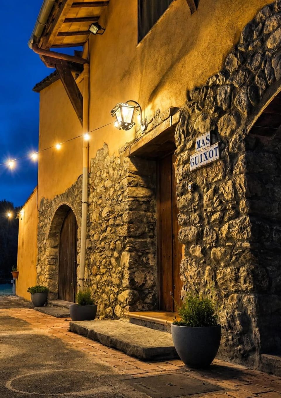 FINCA MAS GUIXOT relax y natura House in Garrotxa