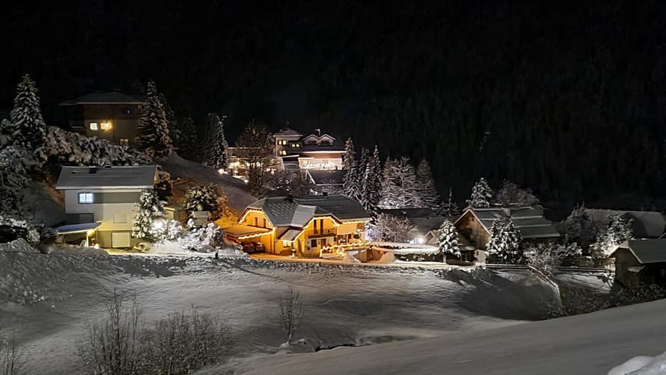 Property building, Natural landscape, Winter
