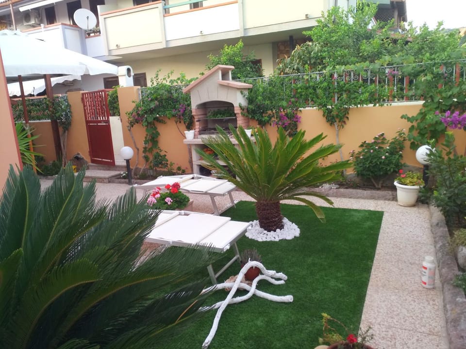 BBQ facilities, Garden view