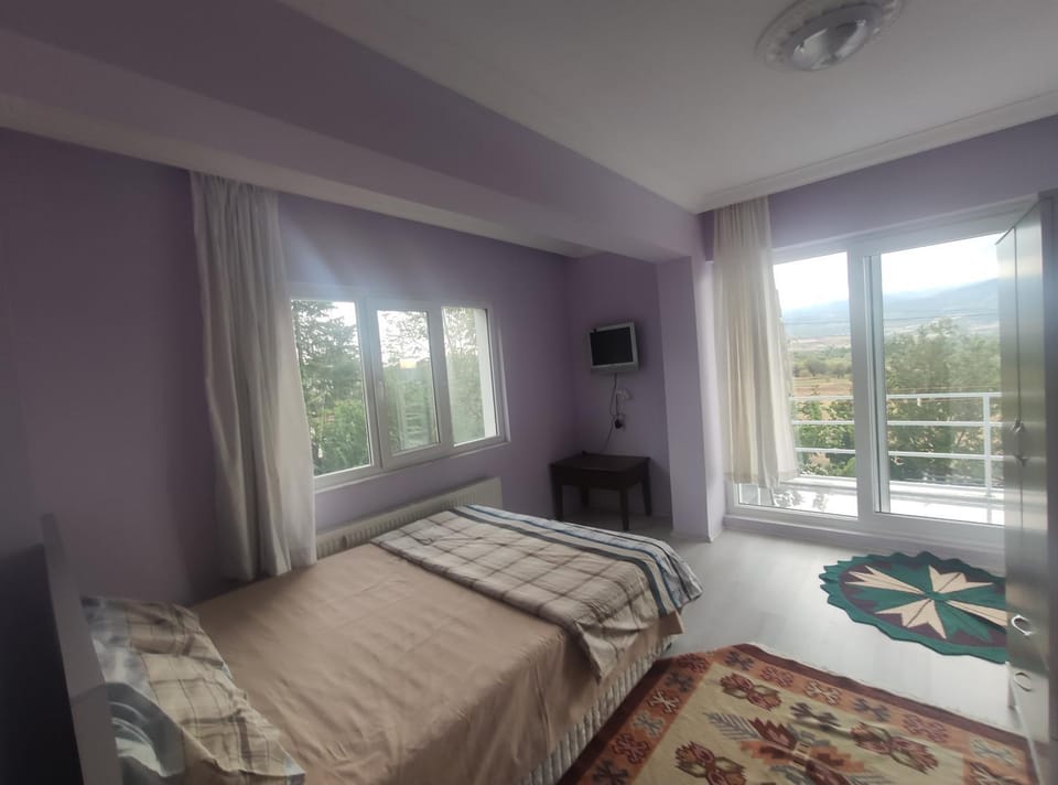 Bed, Photo of the whole room, Bedroom, Garden view