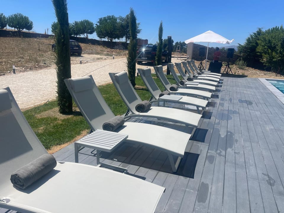 Balcony/Terrace, Swimming pool, sunbed