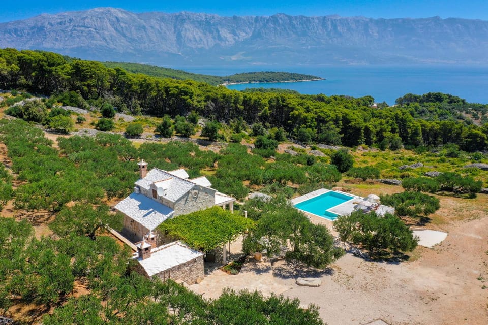 Bird's eye view, View (from property/room), Mountain view, Pool view, Sea view