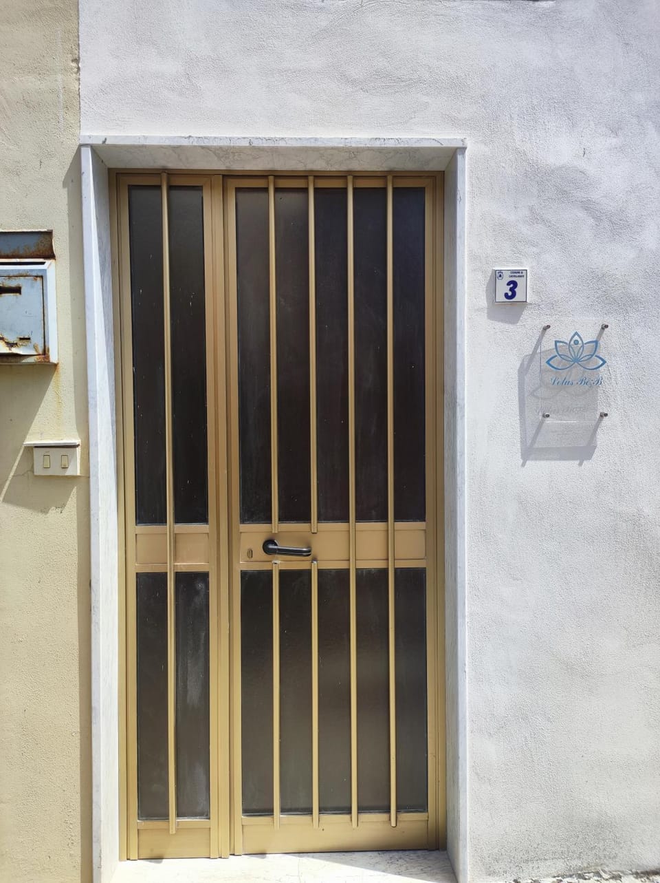 Property building, Facade/entrance