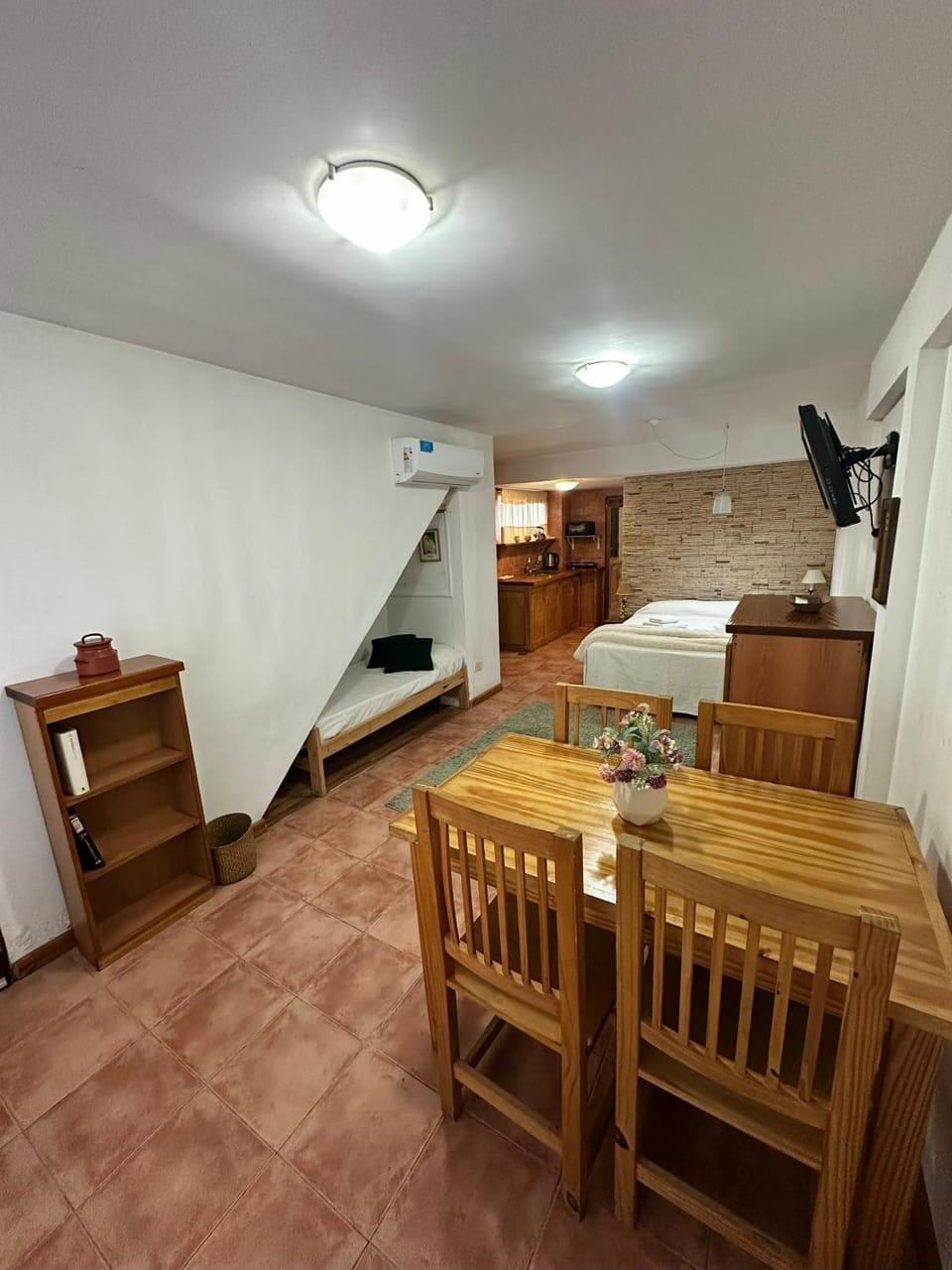 Photo of the whole room