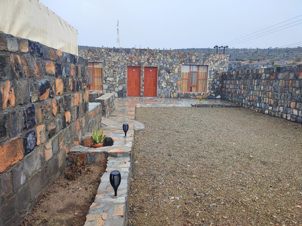 Stone rest house jebel shams House in Oman