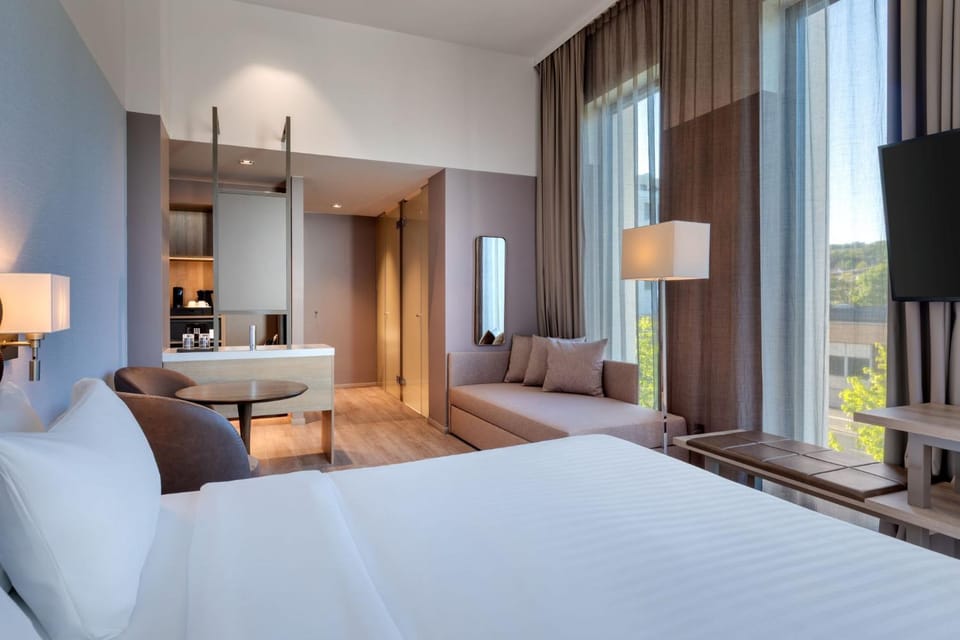 Bedroom, Family