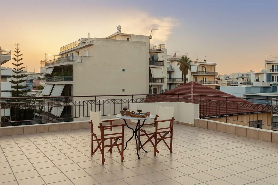 Balcony/Terrace, City view