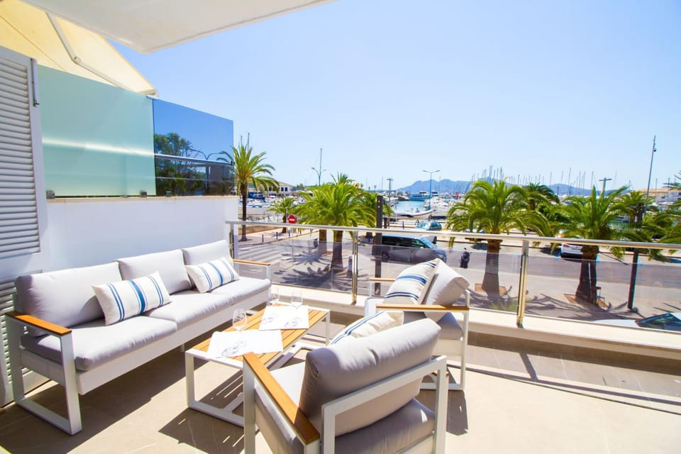 View (from property/room), Balcony/Terrace