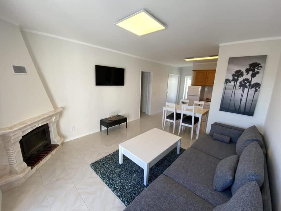 Communal lounge/ TV room, Living room