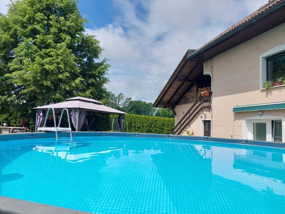 Garden, Swimming pool