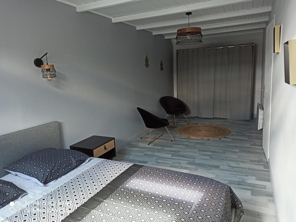 Maison de village 6/9 prs House in Occitanie