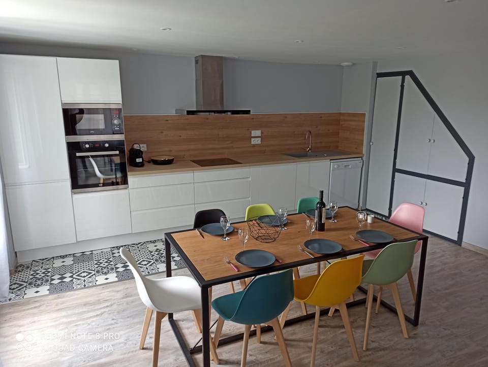 Maison de village 6/9 prs House in Occitanie