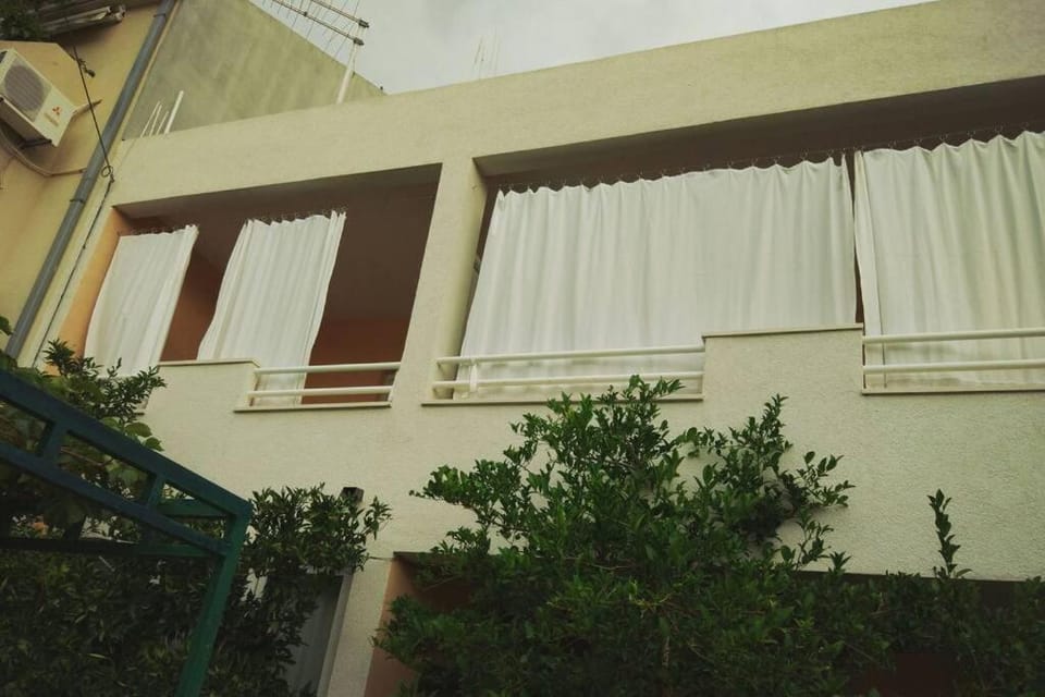 Lovely 1 Bedroom Apartment for 3 With Free Parking Apartment in Makarska