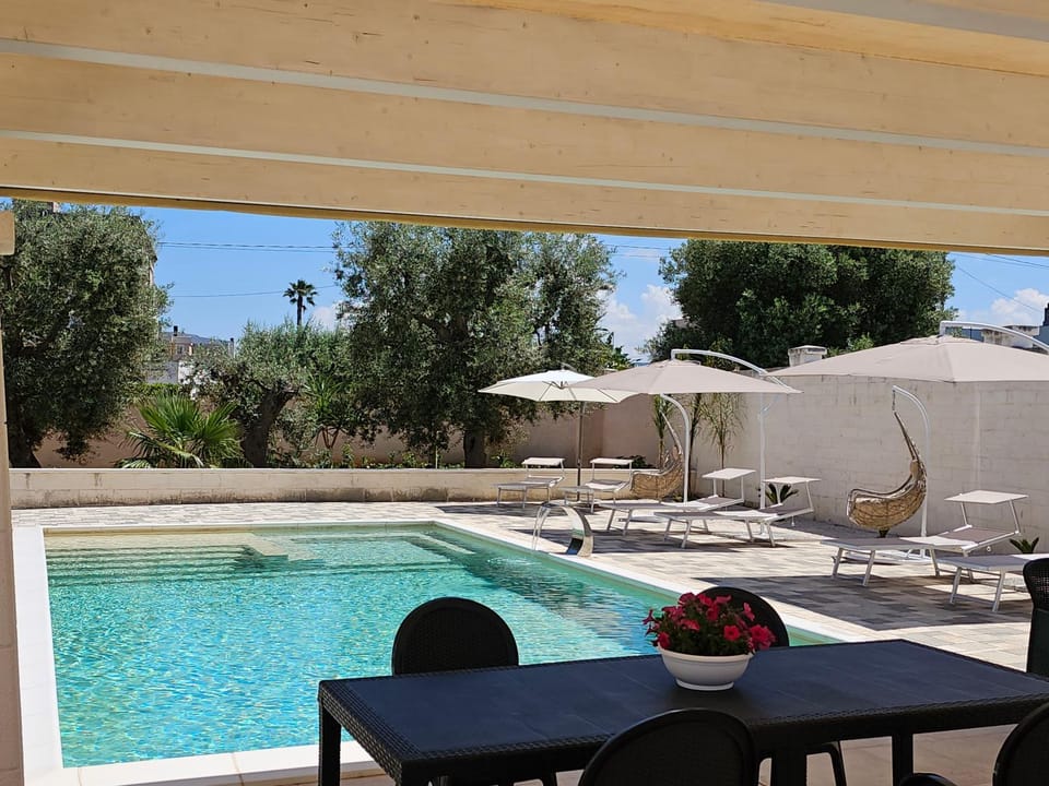 White Stone House in Apulia