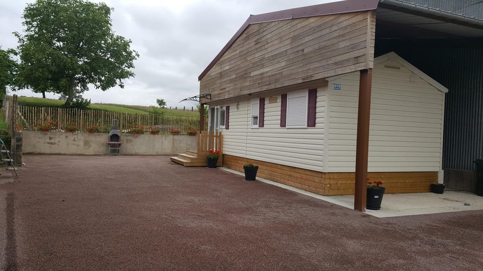 Mobile-home Campground/ 
RV Resort in Grand Est