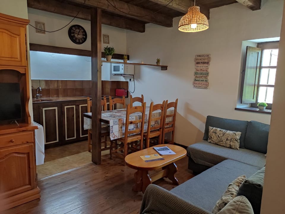 Communal lounge/ TV room, Living room, Dining area, kitchen