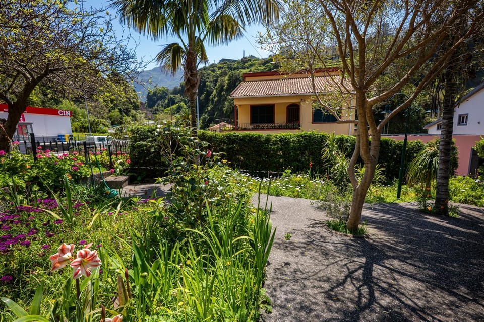 Stone House ''Vista'' Apartment in Madeira District