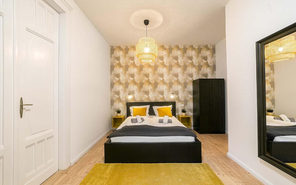 Bed, Photo of the whole room, Bedroom, towels, wardrobe