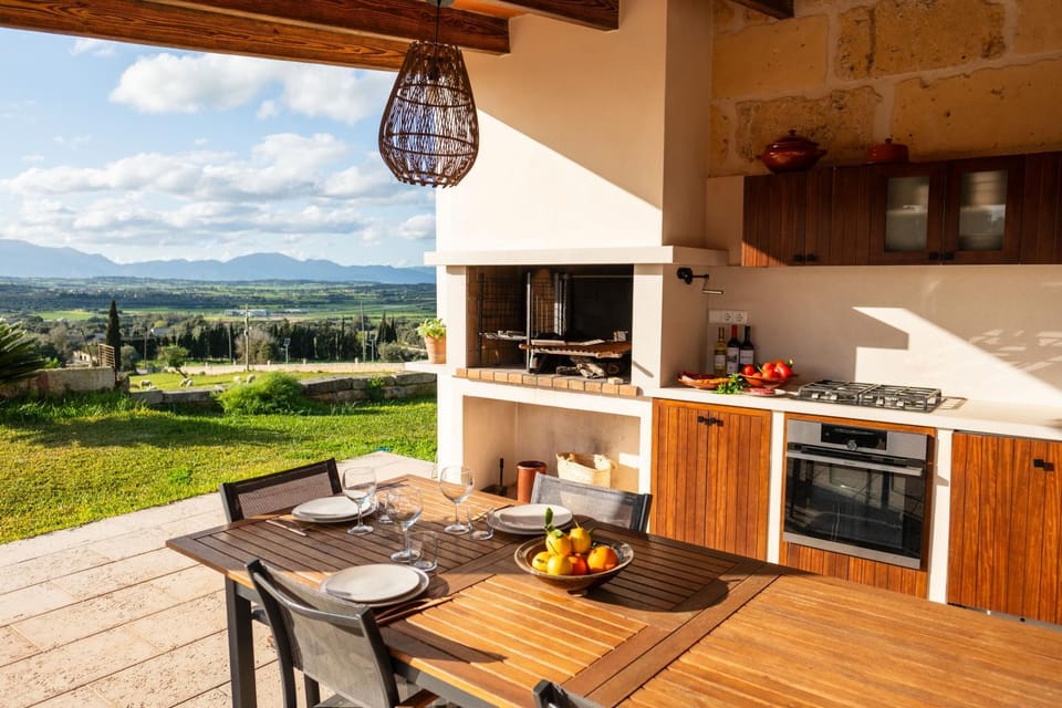 Luxe Mansion | Best Sunset View | Pool | BBQ | Gym Apartment in Pla de Mallorca