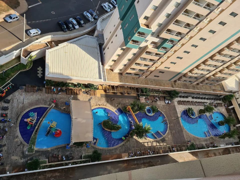 Property building, Day, Bird's eye view, Evening entertainment, Pool view, Swimming pool, Location