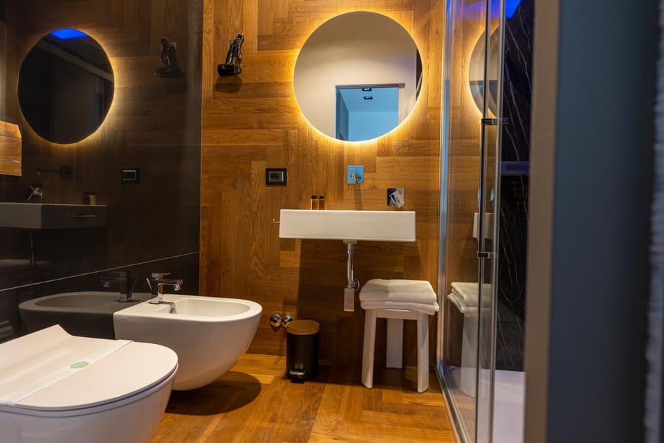 Toilet, Bathroom