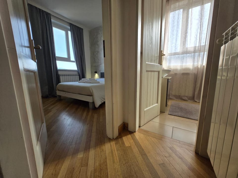 Bed, Photo of the whole room, Bedroom, towels, wardrobe
