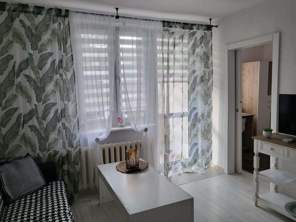 Apartament Zorzy przy Instytucie Kardiologii Anin Apartment in Warsaw