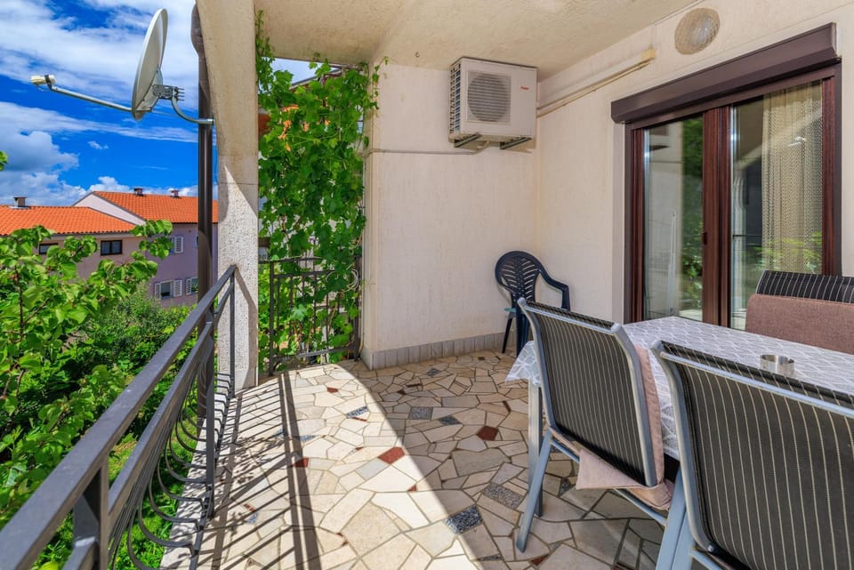 Patio, View (from property/room), Balcony/Terrace, Seating area