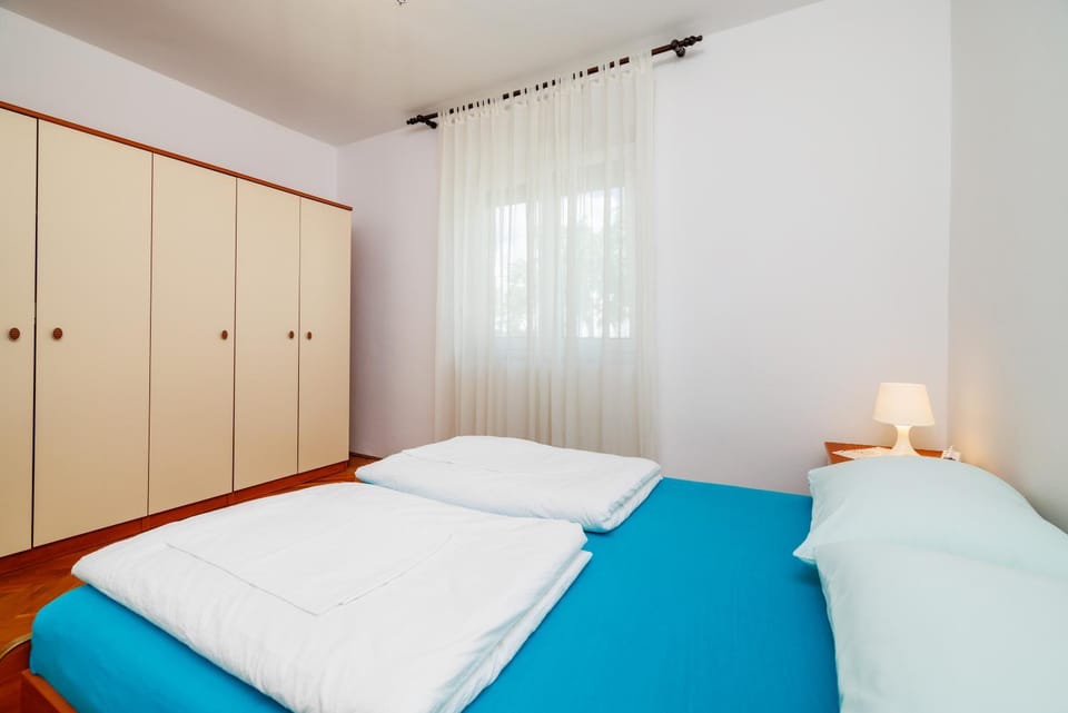 Bed, Bedroom, wardrobe