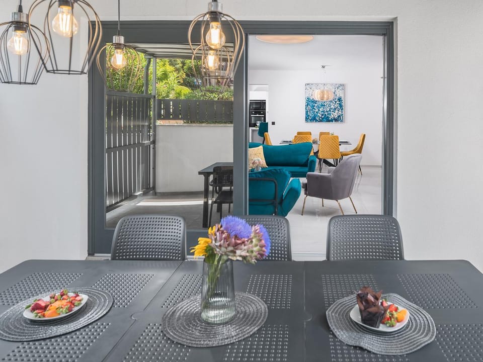 Balcony/Terrace, Seating area, Dining area