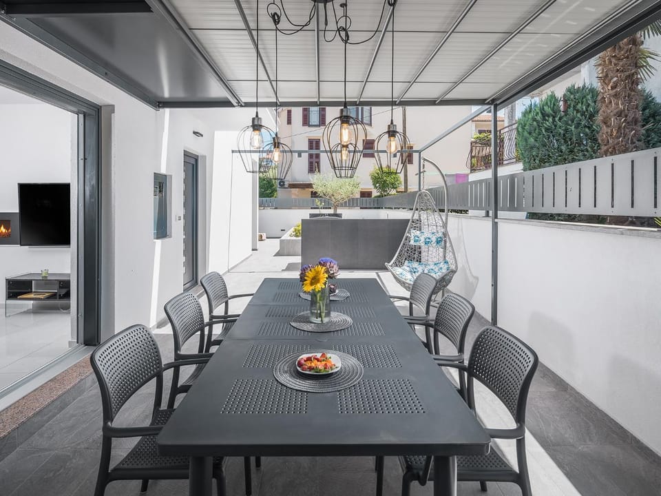 Balcony/Terrace, Dining area