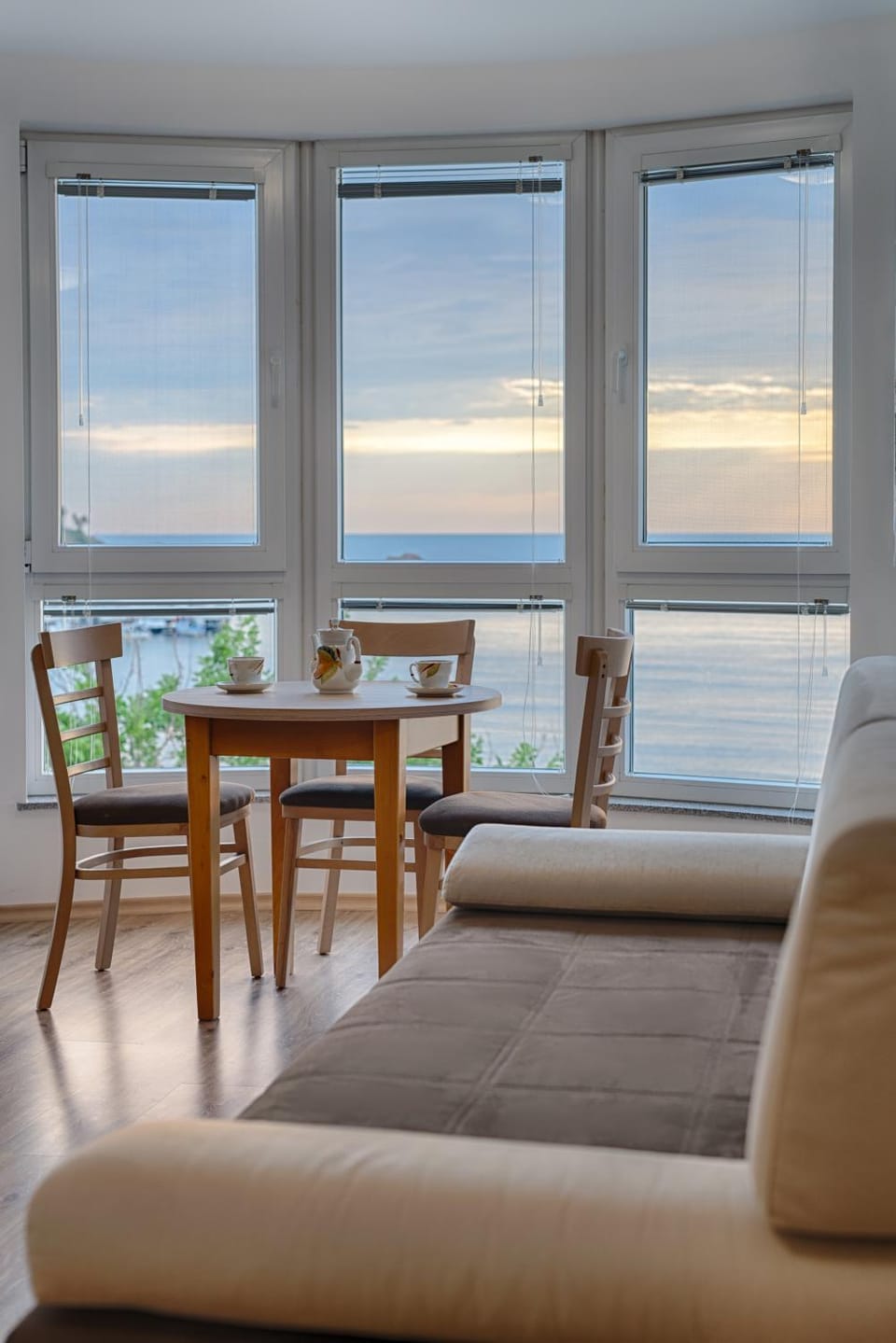 Living room, Dining area, Sea view