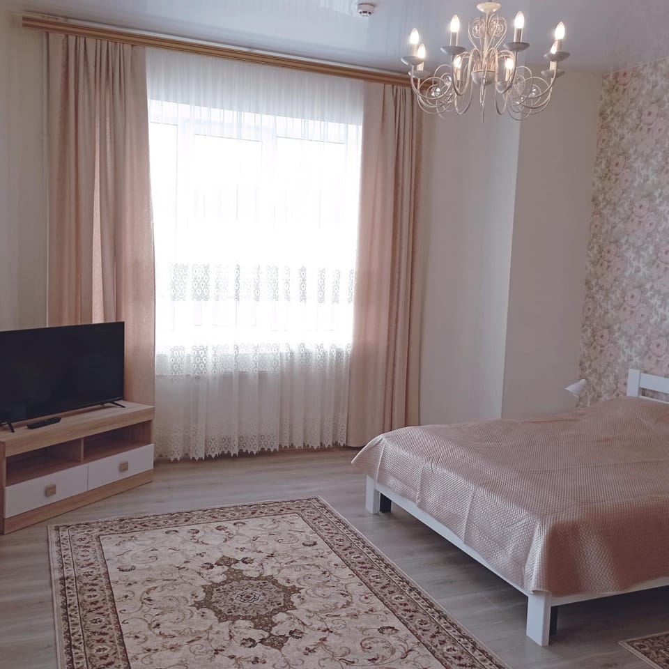 Communal lounge/ TV room, Bed, TV and multimedia, Photo of the whole room, Bedroom