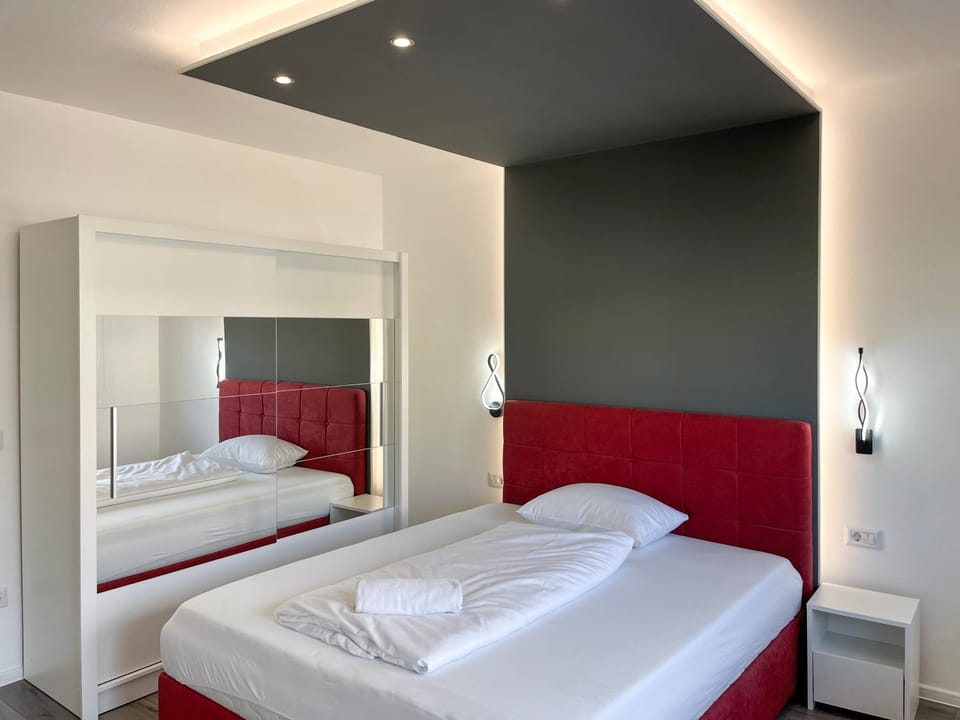 Bed, Bedroom, wardrobe