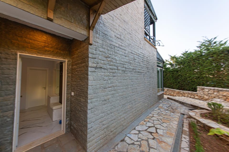 Luxury Villa 5 Apartment in Vlorë