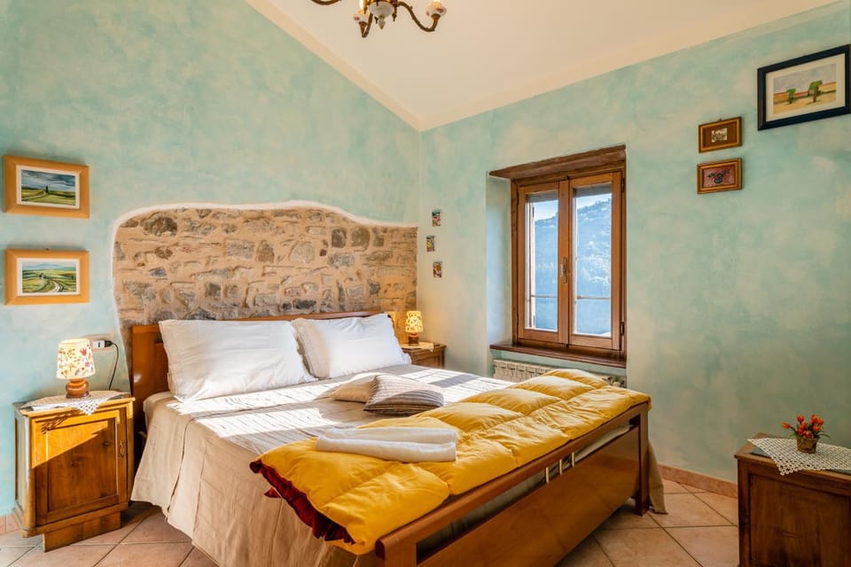 Property building, Living room, Bedroom